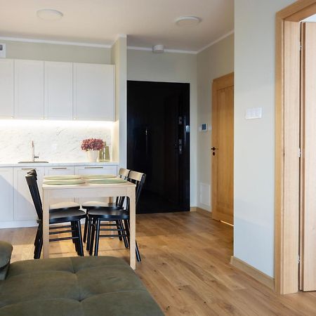 Apartament 018 Tuz Przy Plazy Z Tarasem I Parkingiem Perlowa Przystan Sianozety Eksteriør billede